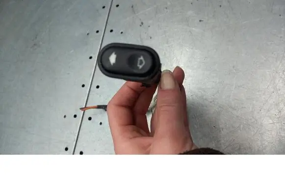Ford Mondeo MK IV Other switches/knobs/shifts 1S7A-060806-AA