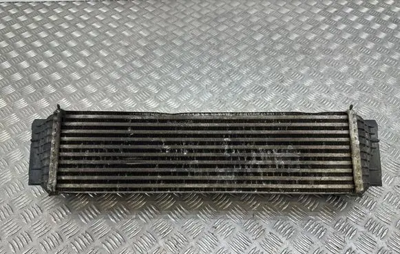 BMW 5 F10 F11 Intercooler radiator 7805629