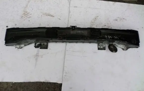 Mitsubishi Grandis Front bumper cross member