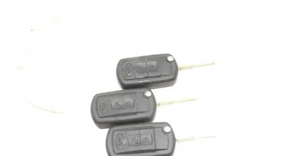 Land Rover Discovery 3 - LR3 Ignition key/card YWX000061 YWX000071