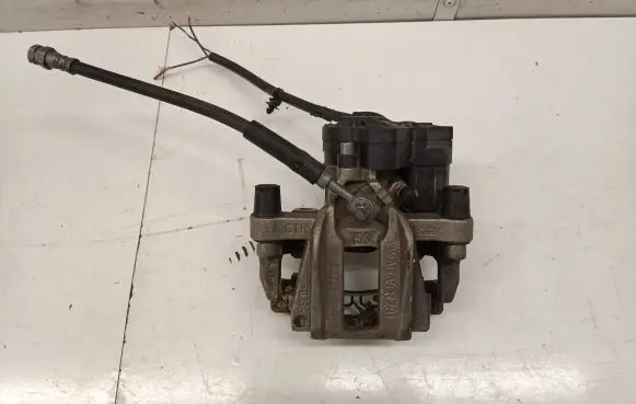 Audi A3 8Y Rear brake caliper 5R3615405