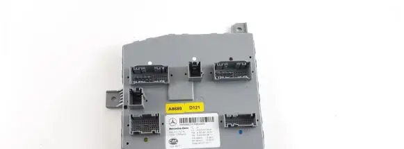 Mercedes-Benz C W205 SAM control unit A2059009321 A2059013904 A2229026611