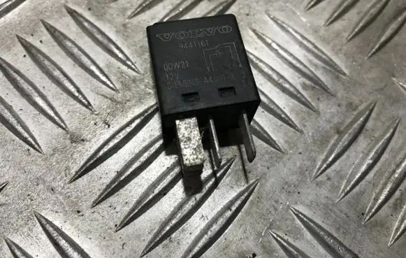 Volvo V70 Other relay 9441161