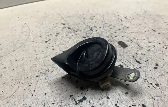 Peugeot 307 Horn signal E9011157