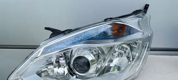 Ford Transit Custom Headlights/headlamps set 13D153