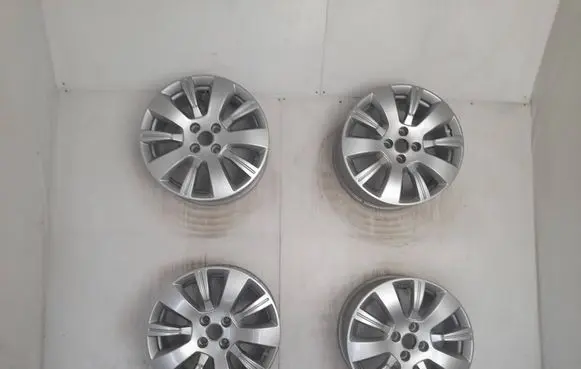 Renault Captur R16 alloy rim 403000554R