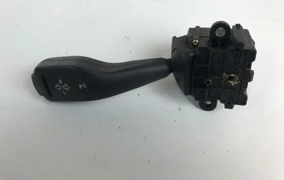 BMW 3 E46 Indicator stalk 8363668 01104010 61318363668