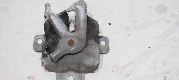 Suzuki SX4 Engine bonnet/hood lock/catch 8211079J10