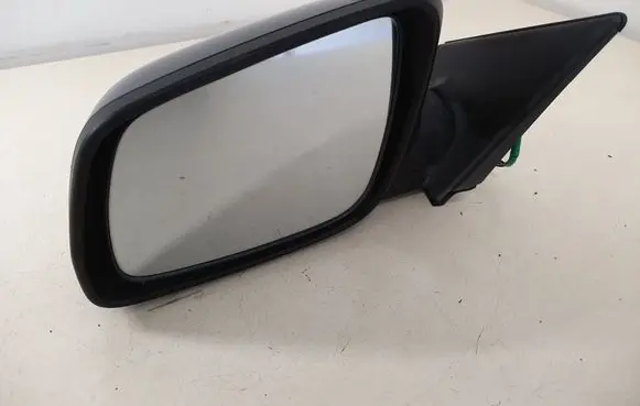 Front door electric wing mirror