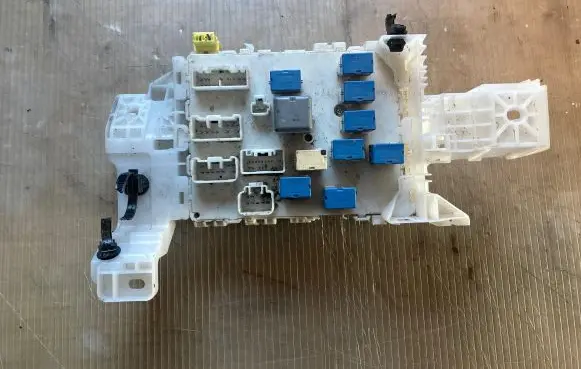 Suzuki SX4 S-Cross Fuse module AA1A488 150328 480328