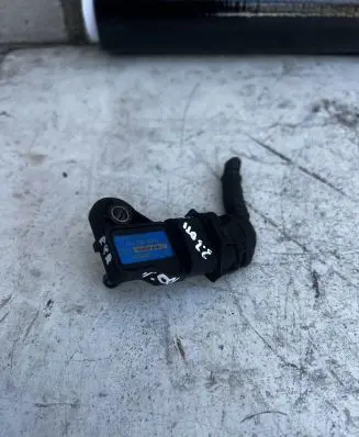 Opel Zafira A Air pressure sensor 0281002437