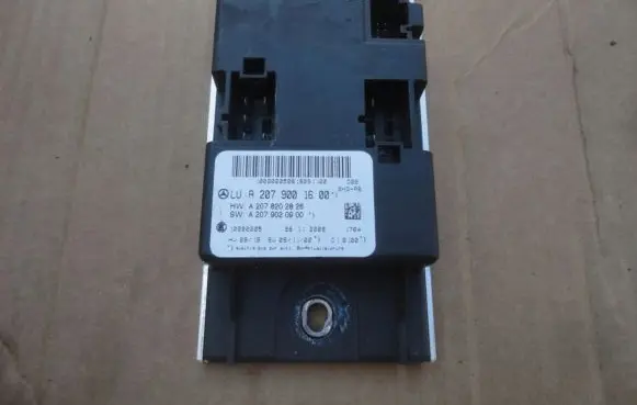 Mercedes-Benz E A207 Other control units/modules A2079001600