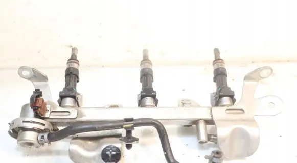 Renault Clio IV Fuel main line pipe 