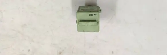 BMW 3 E46 Other relay 8373700