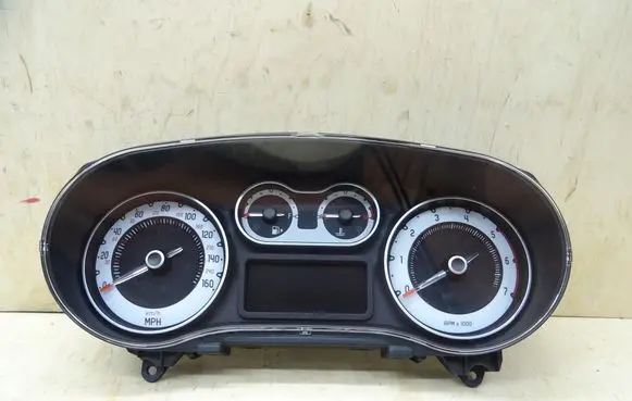 Fiat 500L Speedometer (instrument cluster)