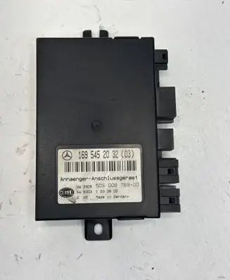Mercedes-Benz A W169 Air suspension control unit module (rear) 1695452032 5DS00876900