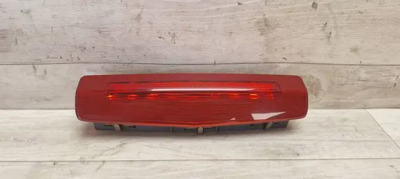 Opel Zafira B Third/center stoplight 13252463 565461589 417801