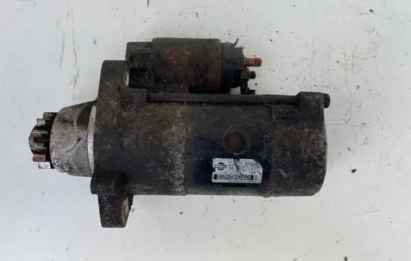 Nissan Primera Starter motor 233008H801