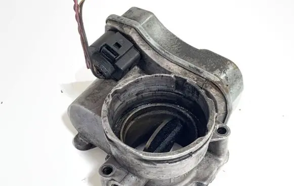 Volkswagen PASSAT B6 Engine shut-off valve 03G128063B