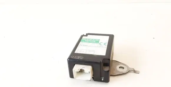 Lexus IS 220D-250-350 Door control unit/module 8974053051