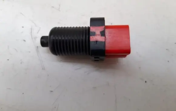 Peugeot 807 Brake pedal sensor switch