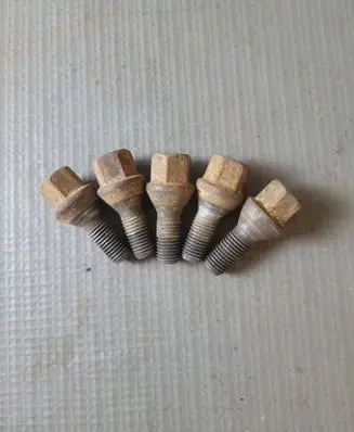 Dacia Duster II Nuts/bolts 