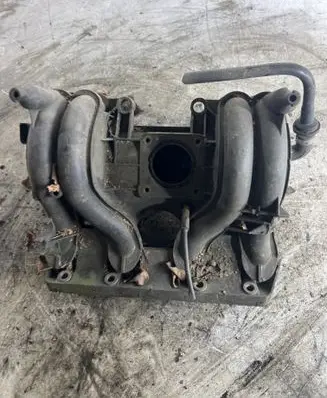 Volkswagen Polo III 6N 6N2 6NF Intake manifold 030129711BP 2900305929
