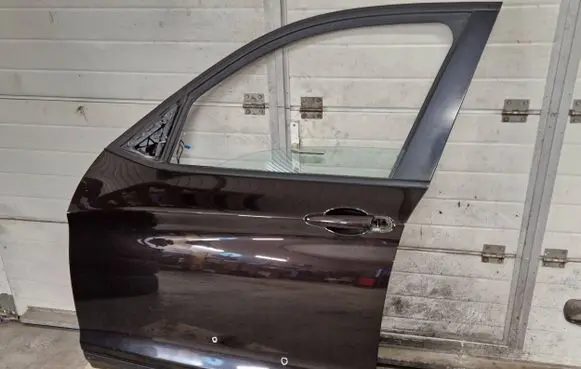 BMW X3 F25 Front door