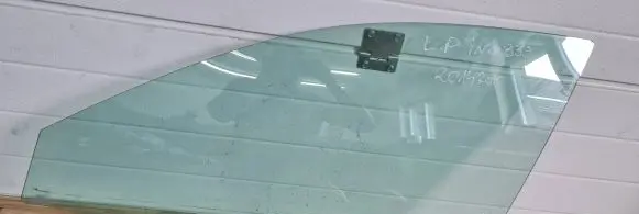 Audi A3 S3 8V Front door window/glass (coupe) 8V5845201