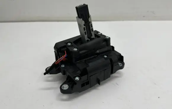 Volkswagen Touareg III Gear shifter/selector 762713041