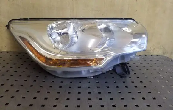 Citroen DS4 Headlight/headlamp 9674903680