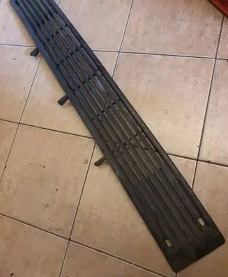 Volkswagen Transporter - Caravelle T3 Front bumper upper radiator grill 251853663