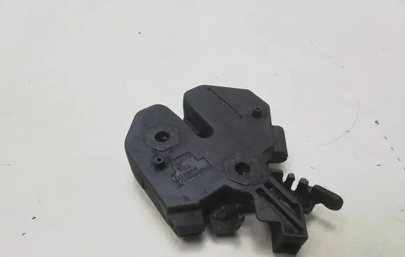 Volvo S80 Engine bonnet/hood lock/catch 94837657
