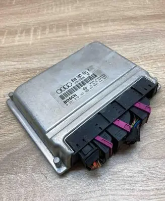 Audi A4 S4 B5 8D Engine control unit/module ECU 8D0907401N 0281010157