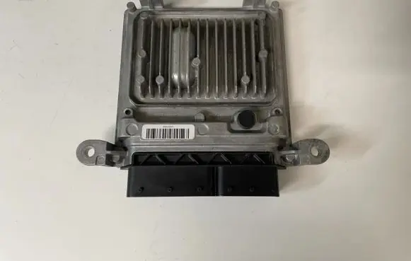 Mercedes-Benz E W212 Engine control unit/module a6519009002 a6519010502