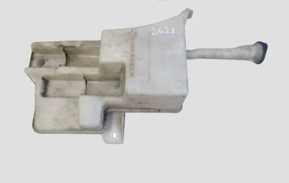 Volvo V40 Windshield washer fluid reservoir/tank