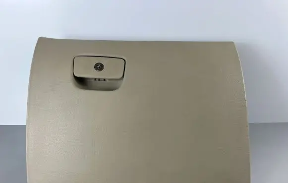 Jeep Grand Cherokee Glove box P01449129BL