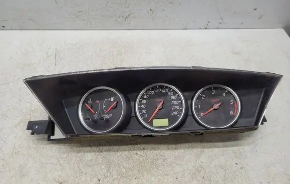 Nissan Primera Speedometer (instrument cluster) AV619