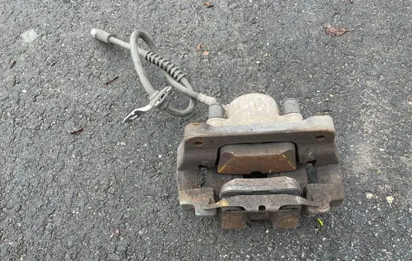 BMW X4 G02 Front brake caliper 28328 703123