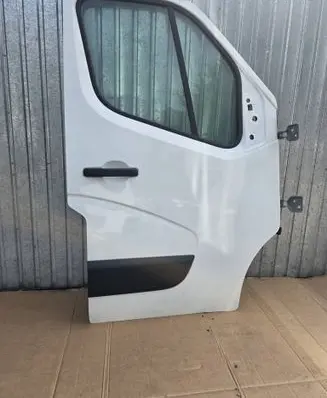 Renault Master III Door (2 Door Coupe) 