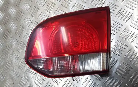 Volkswagen Golf VI Tailgate rear/tail lights 89090386R