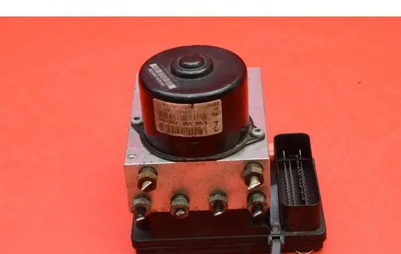 Volvo S60 ABS Pump P30714952