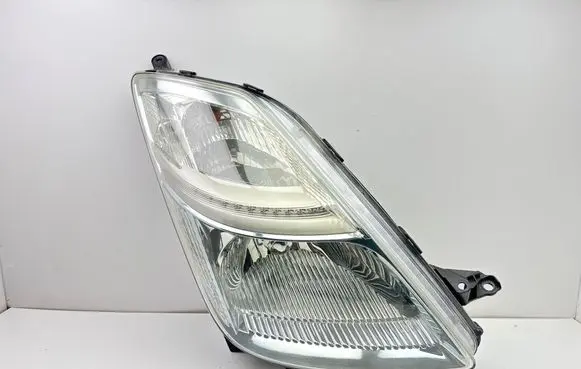 Toyota Prius (XW20) Headlight/headlamp 8113047090