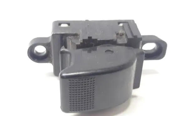 Mazda Premacy Electric window control switch 3582D10