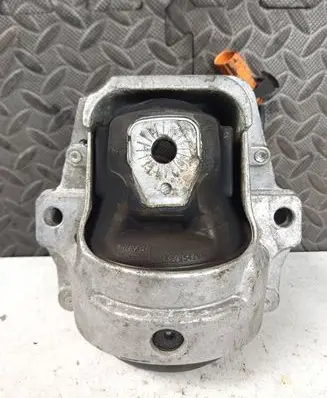 Audi A5 8T 8F Engine mount bracket 784234142952