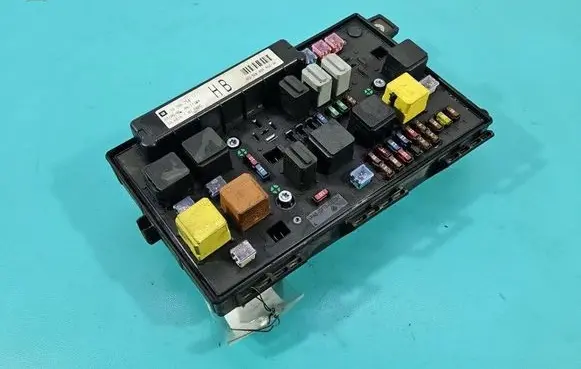 Opel Astra H Fuse box set 13206754 IMPRK1518777