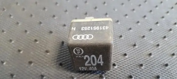 Audi A4 S4 B5 8D Other relay 431951253H