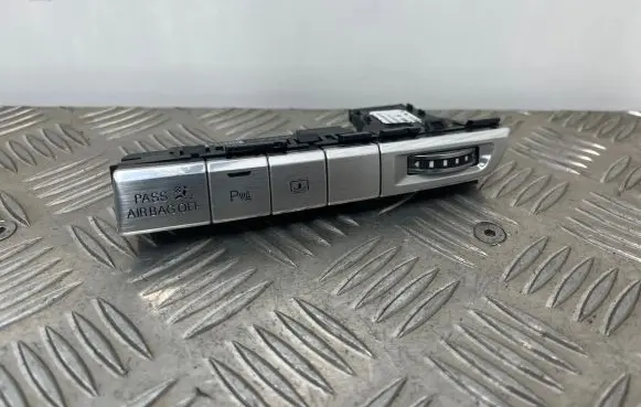 Audi A8 S8 D4 4H Parking (PDC) sensor switch 4H1959674BJ 4H0820911B