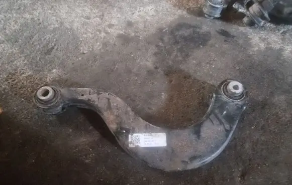 Skoda Octavia Mk3 (5E) Rear upper control arm/wishbone 5Q0505323C