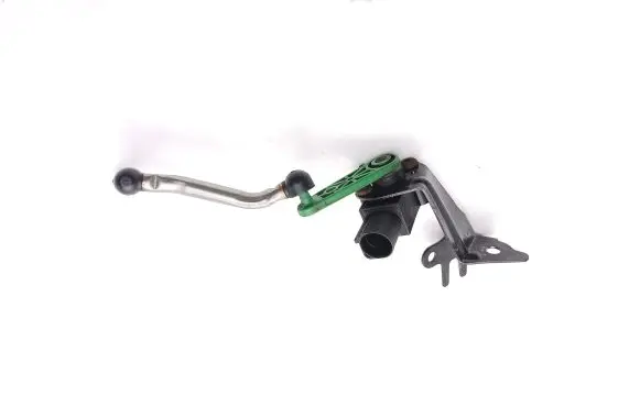 Headlight/headlamp level sensor